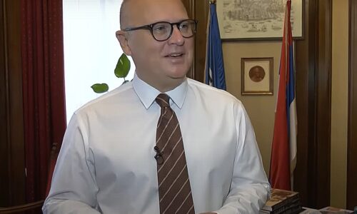 Goran Vesić, stanari