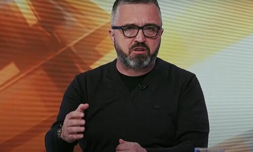 Dragan J. VUčićević