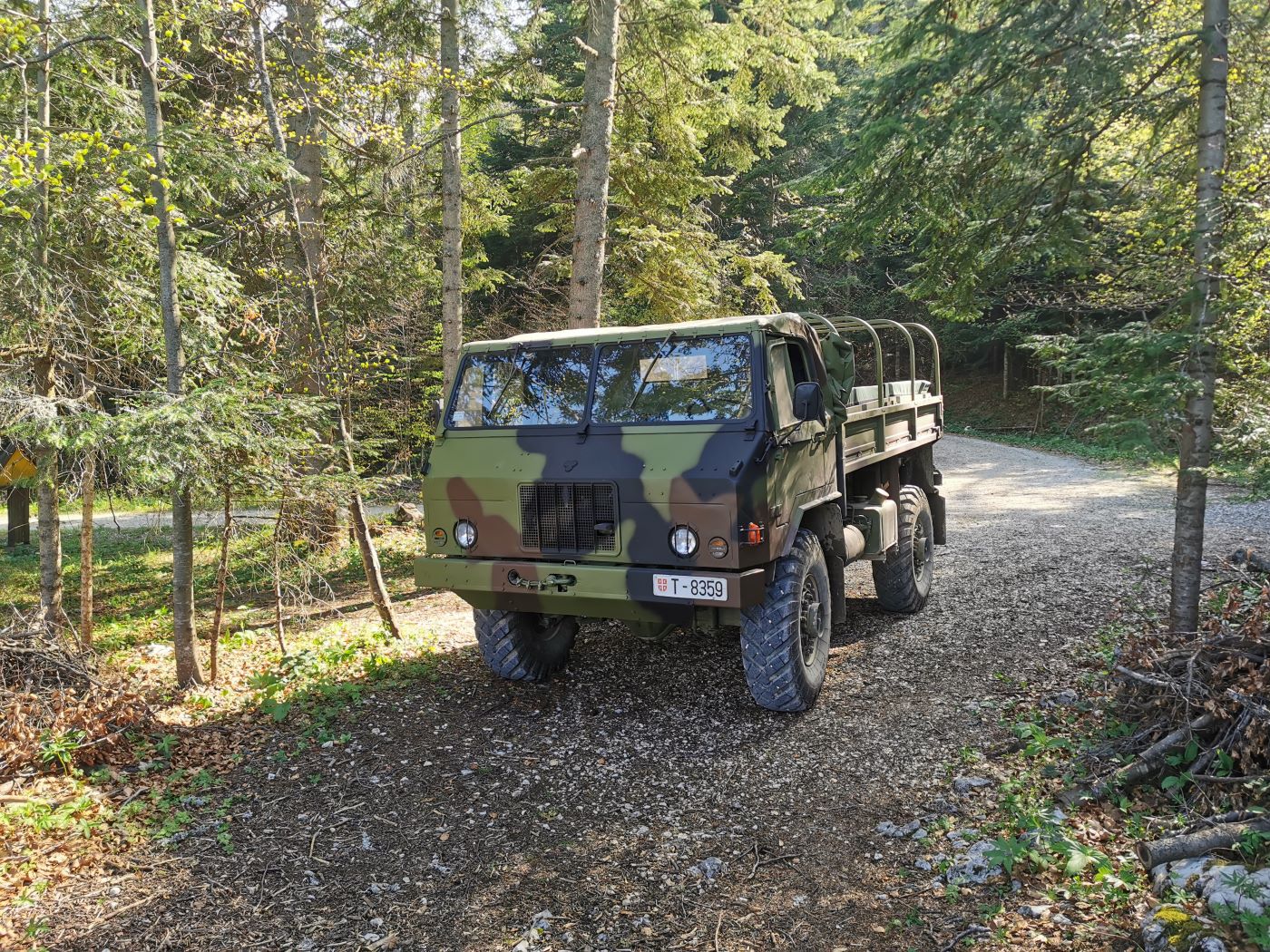 Tara safari, vojni kamion