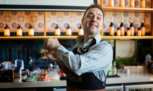 Marian Beke, vlasnik londonskog Gibson bara