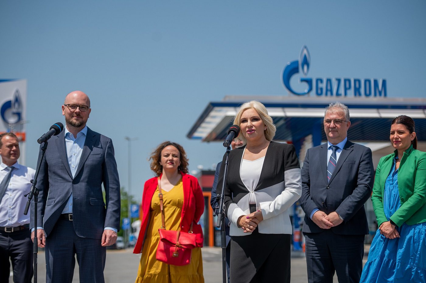 Kiril Tjurdenjev, generalni direktor NIS-a, Zorana Mihajlović, potpredsednica Vlade Srbije i ministarka rudarstva i energetike