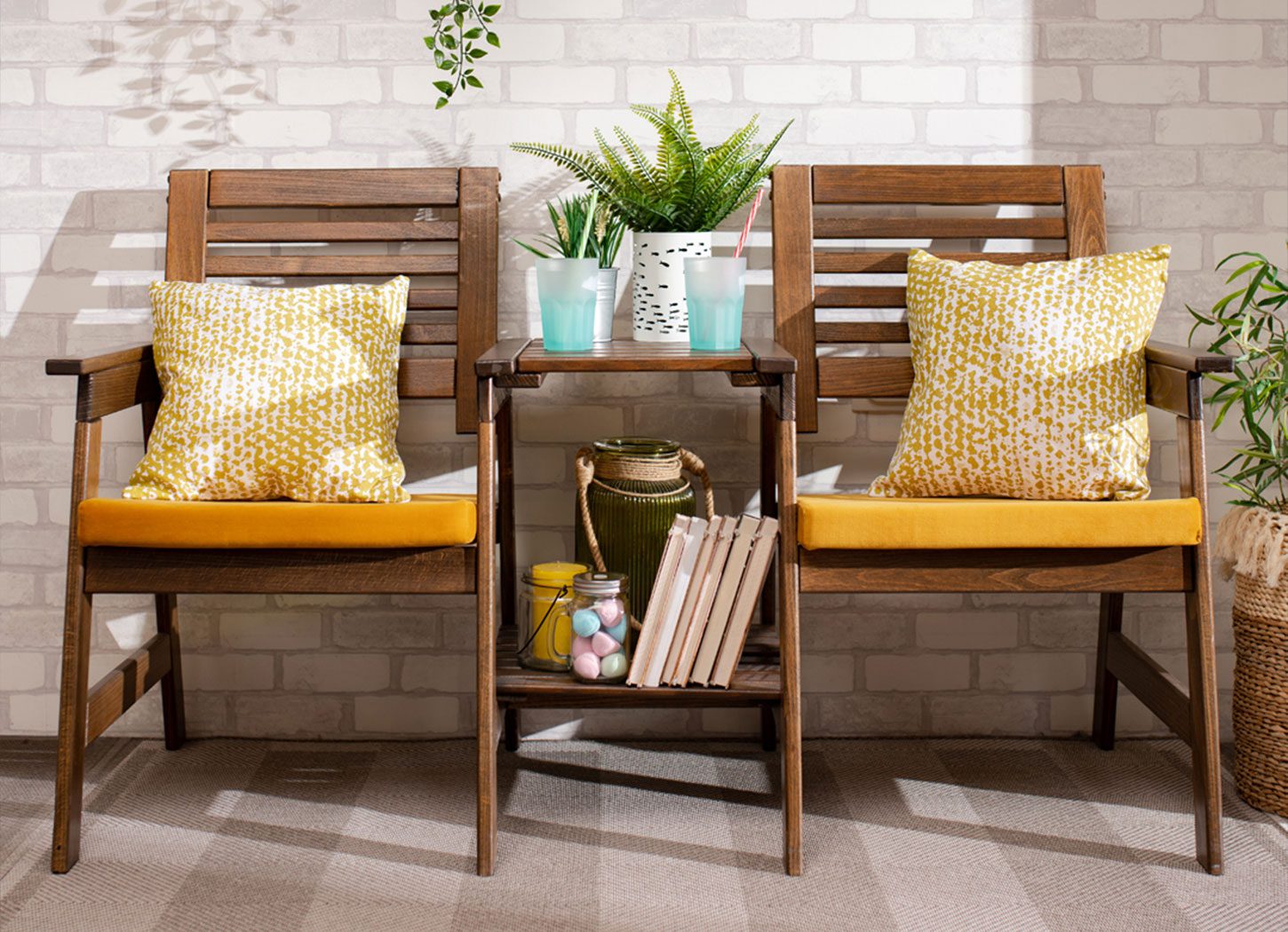 Set DUO, Dve stolice i stočić