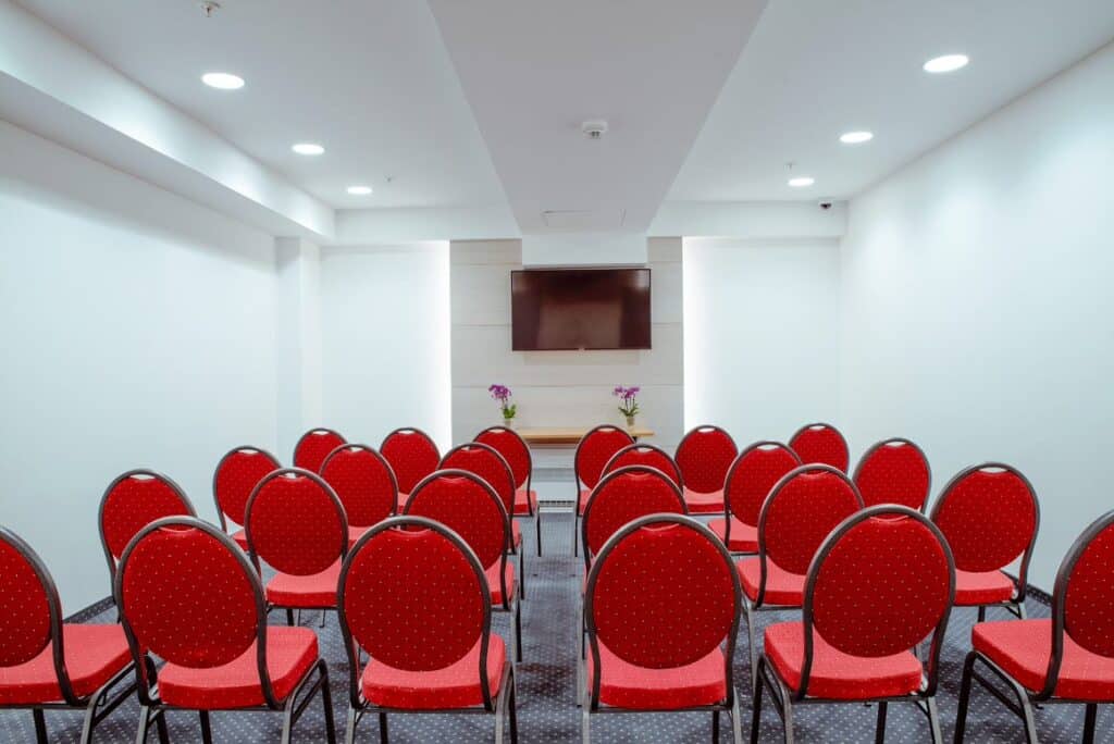 Konferencijska sala, Huma 