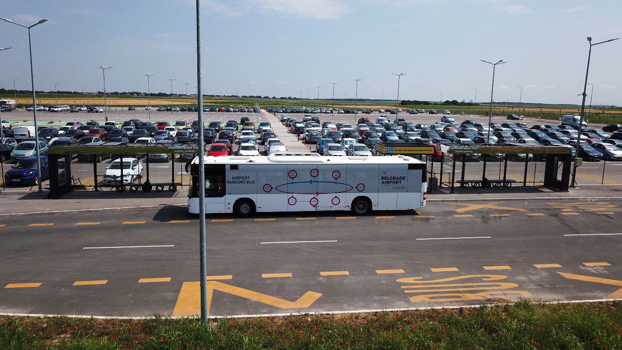 Autobuska stanica, aerodrom "Nikola Tesla"