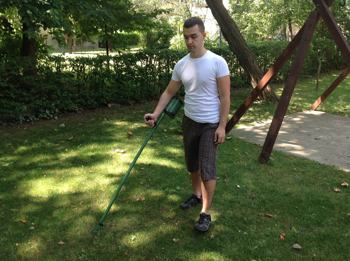 Miloš Stanković, uništavanje ambrozije