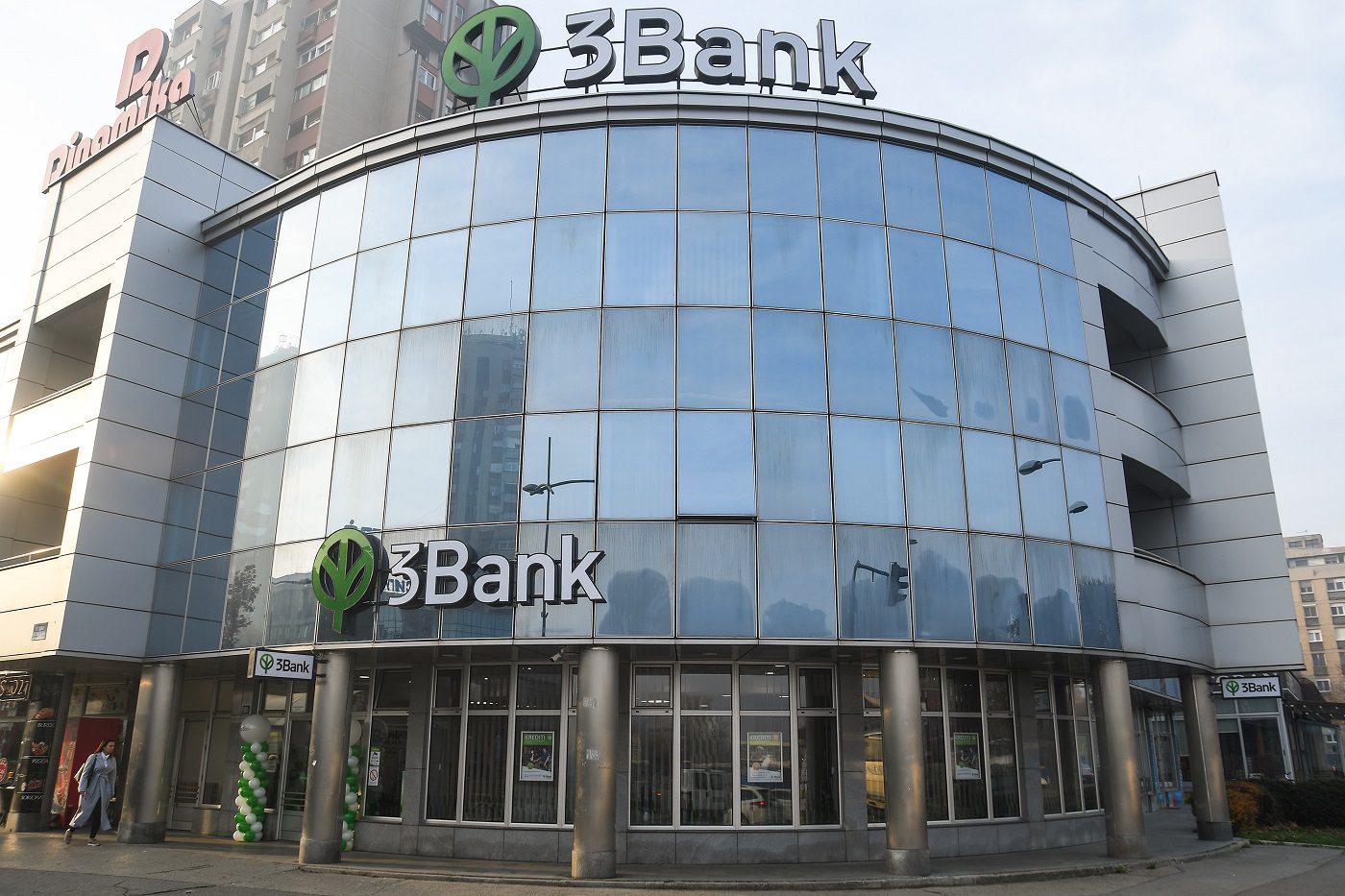 3 bank, kreditna linija EBRD