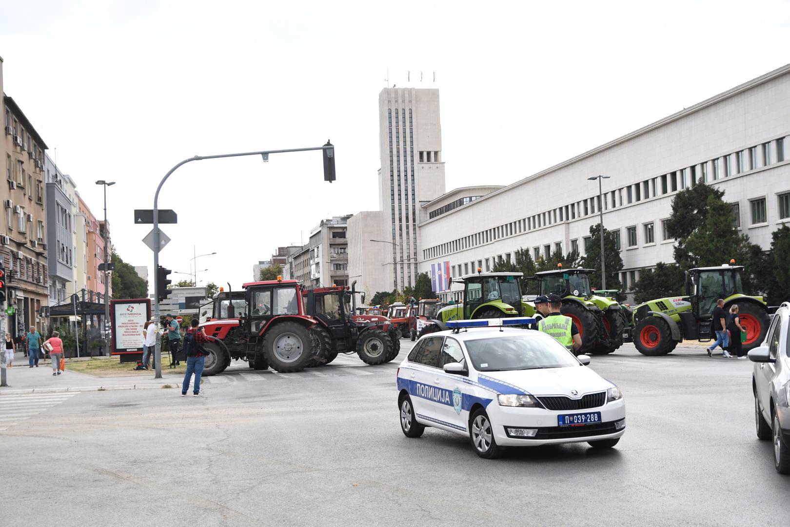 Poljoprivrednici, zahtevi
