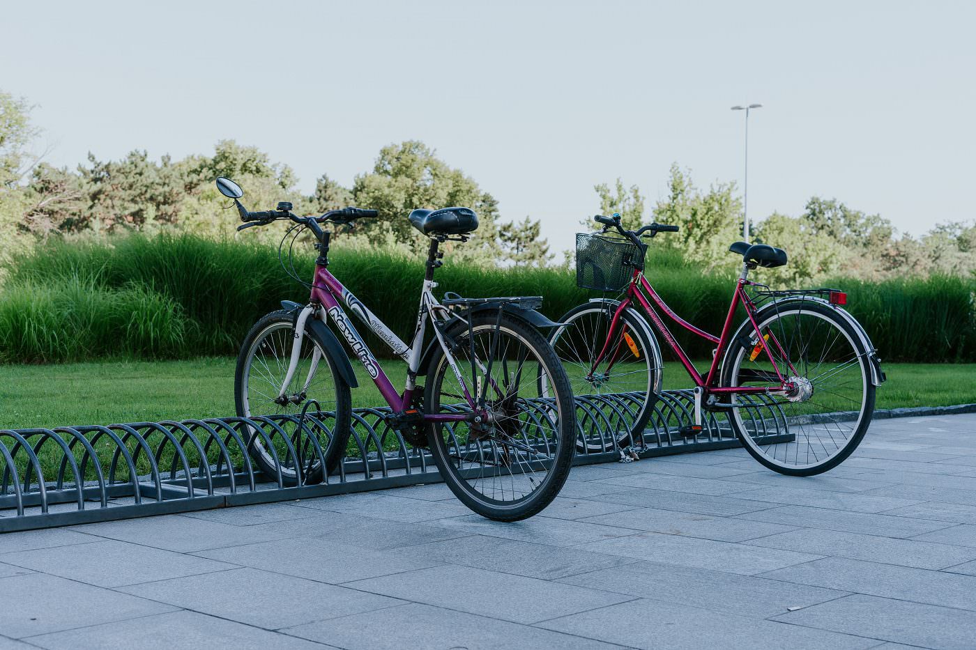 Parking stanica za bicikle ispred Ušća