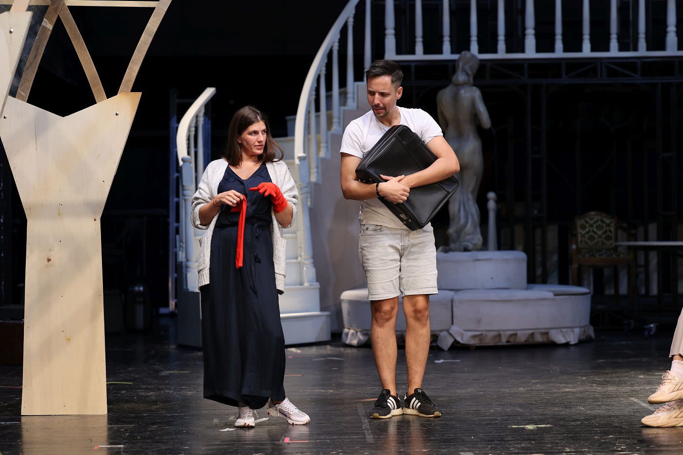 Deo komada Pariski život