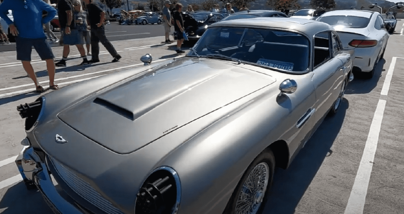 Replika automobila Aston Martin