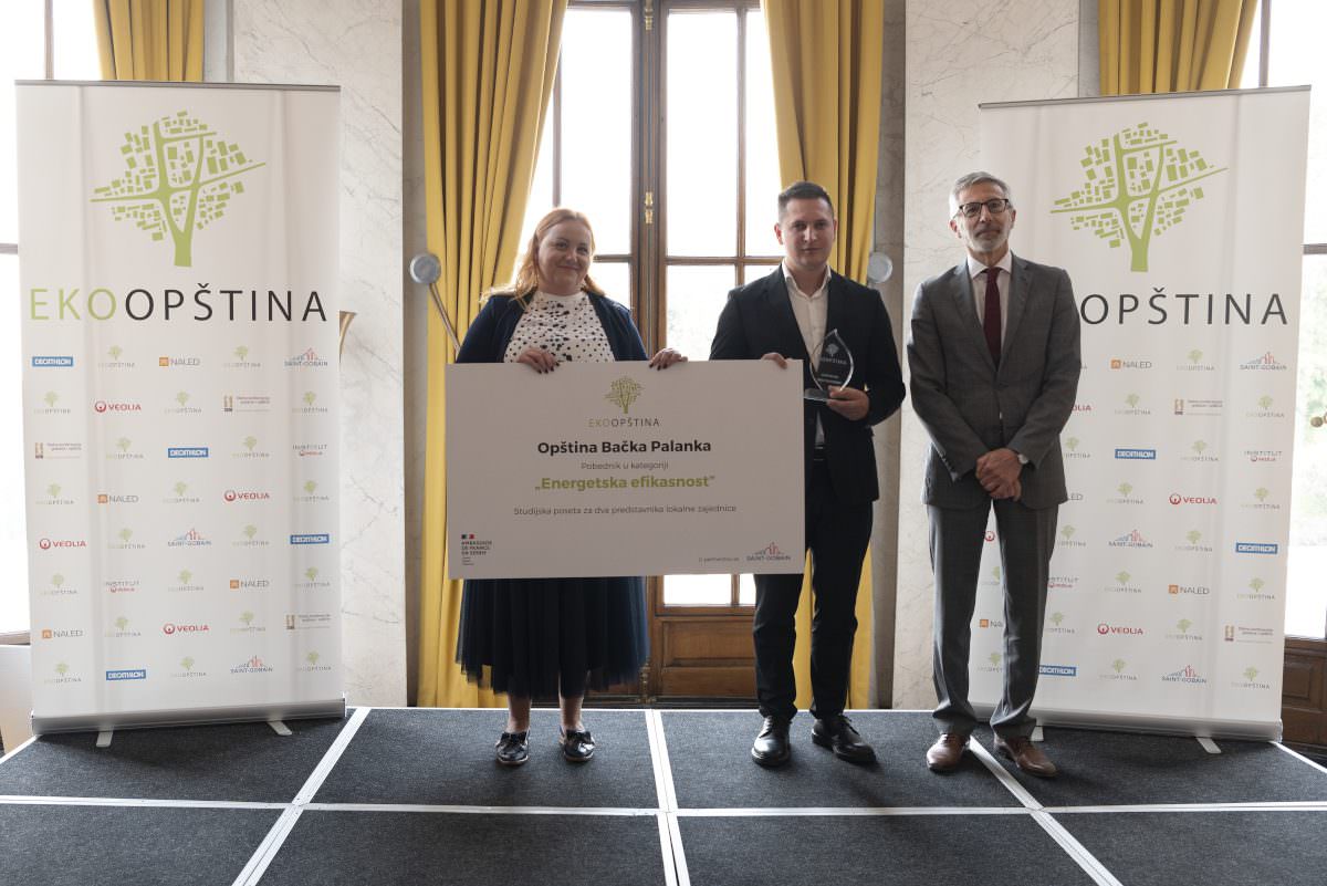 Uručenje nagrade Bačka balanka - Mirjana Lučić i ambasador Francuske