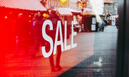 Sniženja, rasprodaja, kupovina, šoping sezonska sniženja(Unsplash)