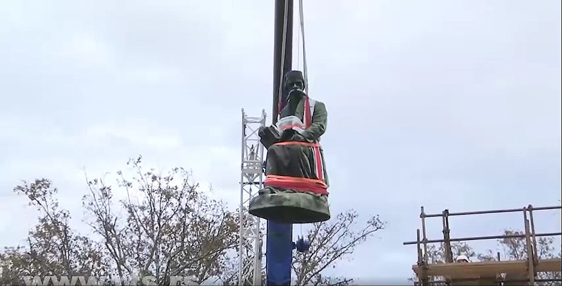 Vukov spomenik (RTS Screenshot)