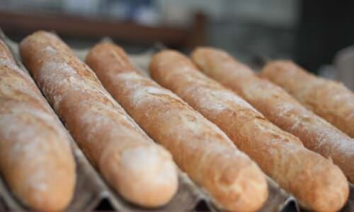 Baget, hleb (Unsplash)