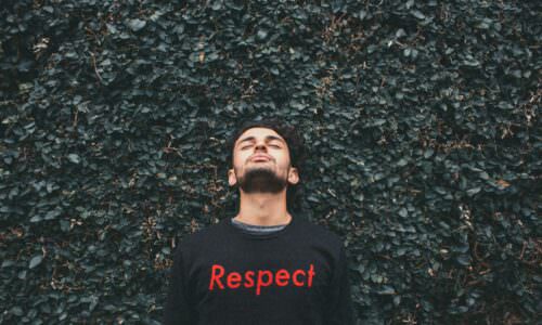 Poštovanje, muškarac (Unsplash)