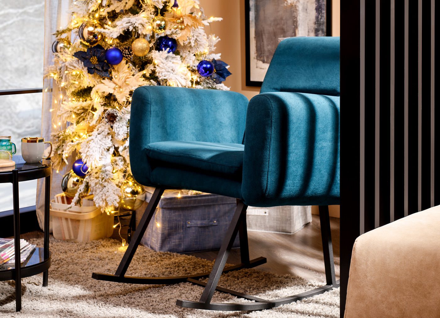 fotelja KONO u plavom štofu