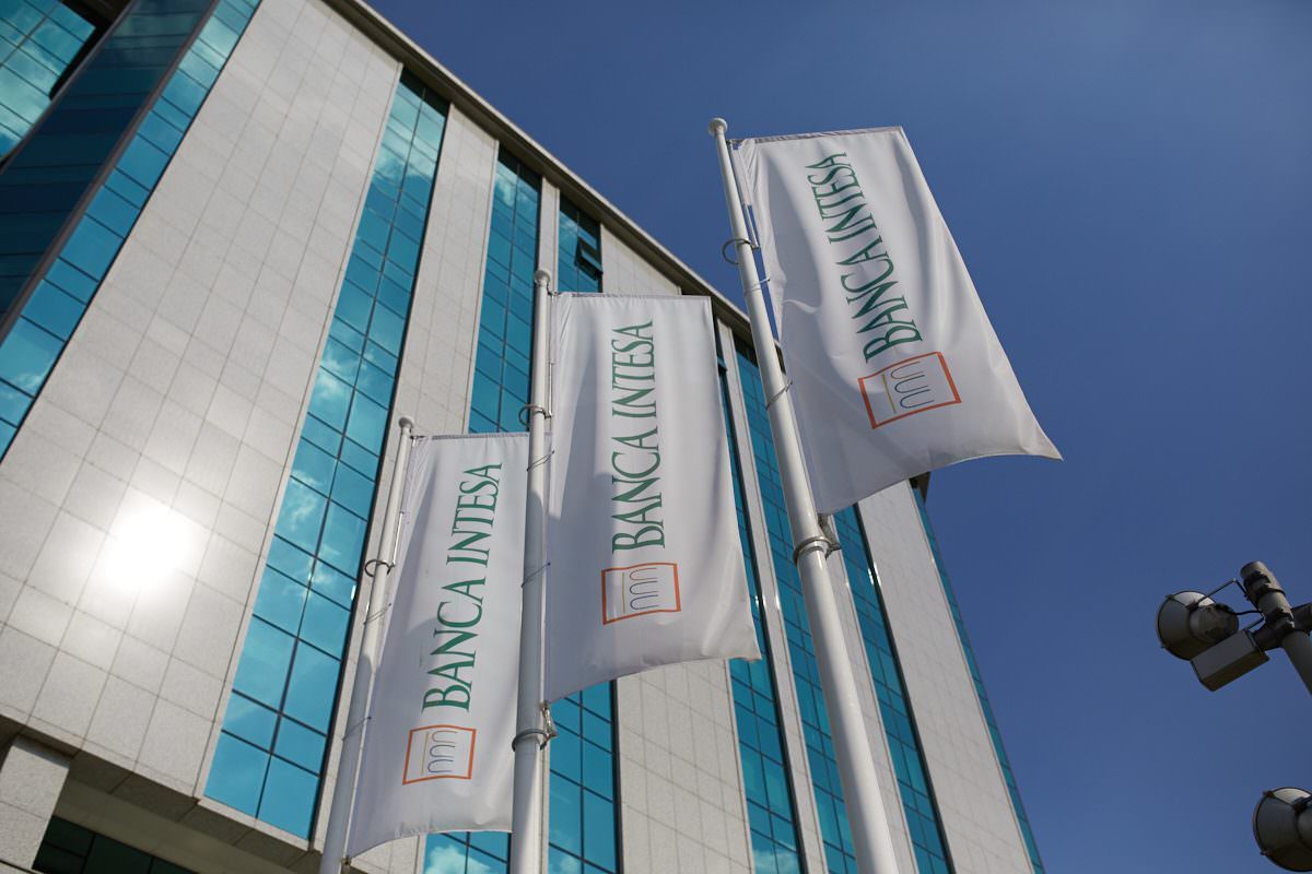 banca intesa