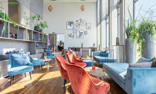 Regus Leonardo Hotel 5717 Amsterdam Netherlands Business Lounge