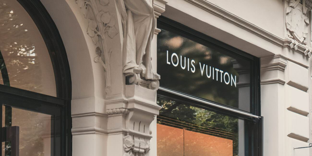 Louis Vuitton, pada prodaja