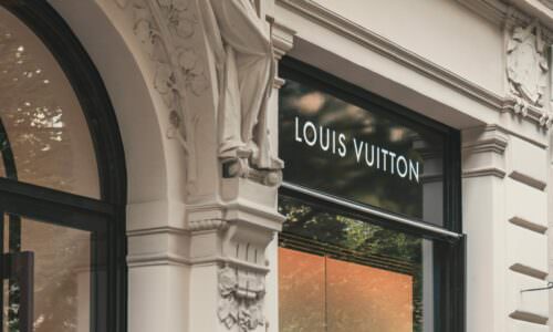 Louis Vuitton, pada prodaja