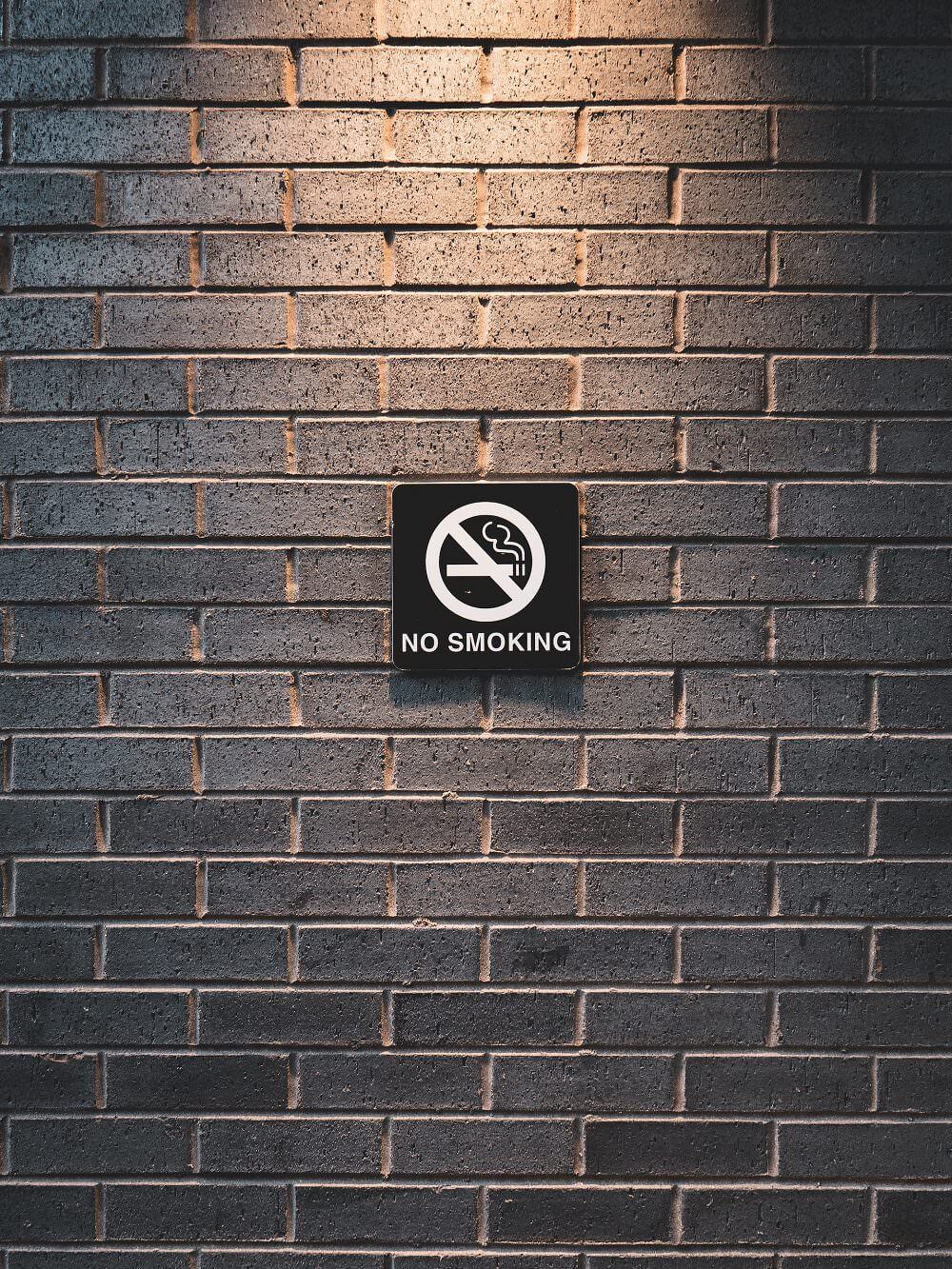 Pušenje, cigarete, dim (Unsplash)