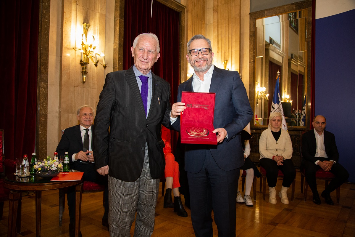 Akademik Matija Bećković i zamenik generalnog direktora NIS-a Vadim Smirnov