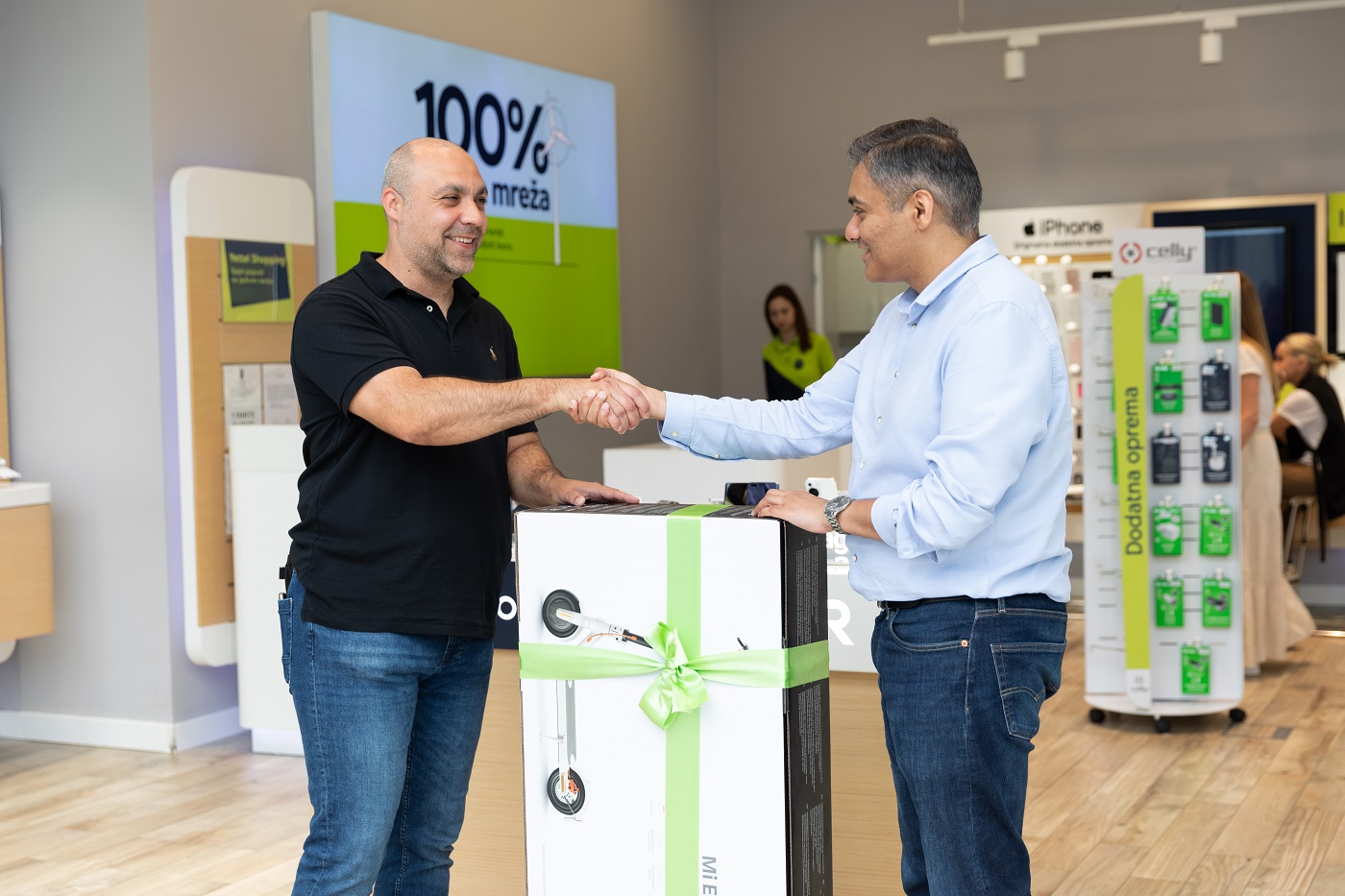 Azfar Shah i Aleksandar Mitrović