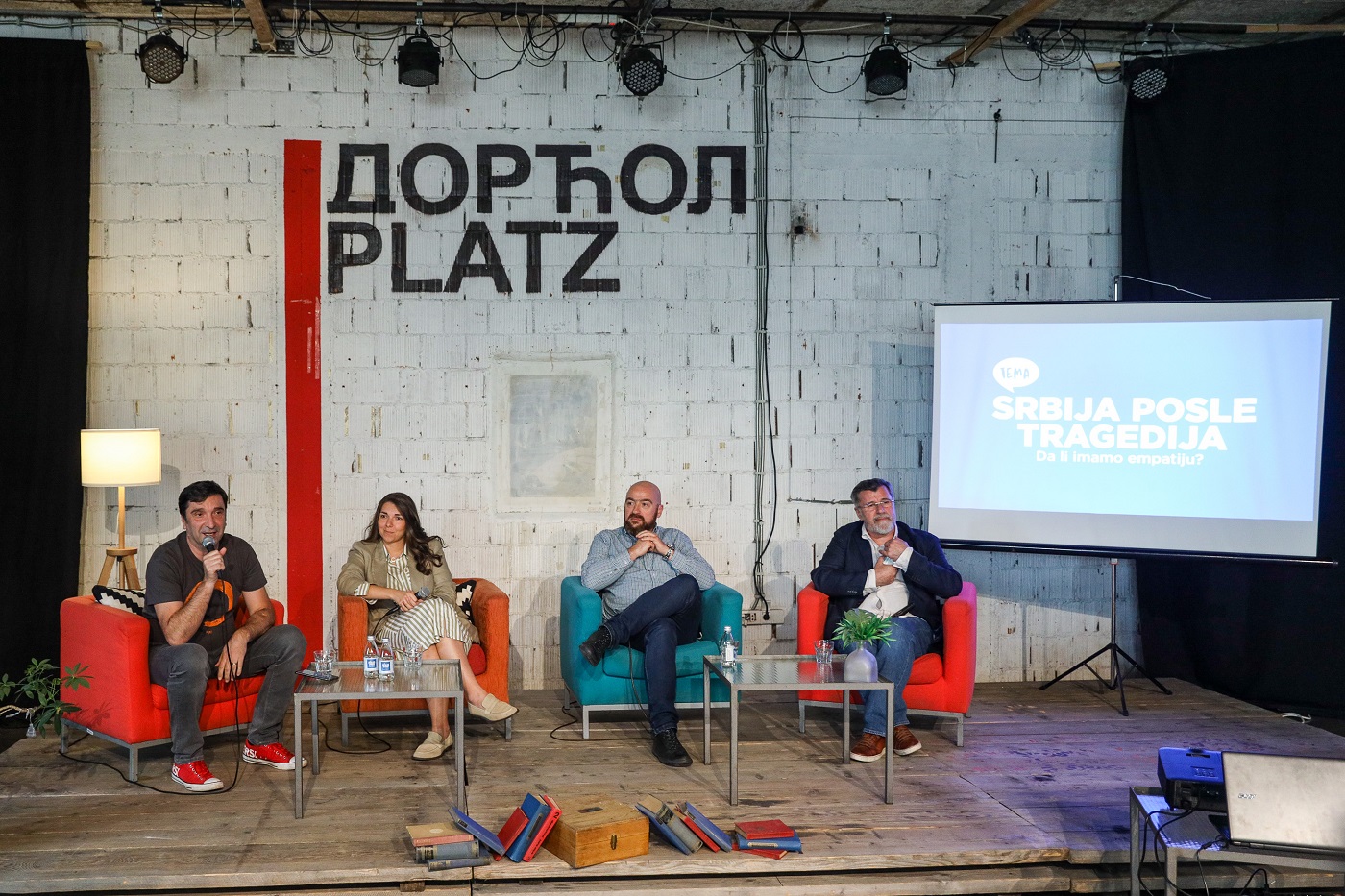 Učesnici tribine Na kafi sa psihologom - Hemofarm fondacija