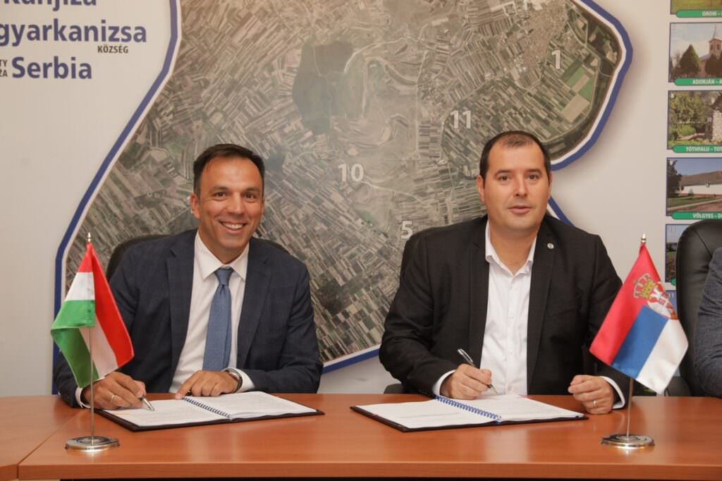 Potpisavanje ugovora