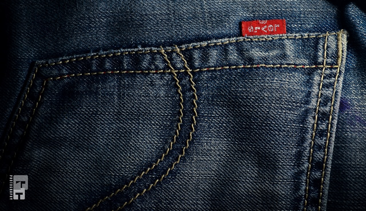 Levis