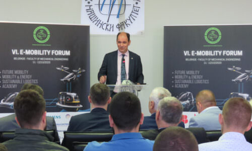 Декан Машинског факултета проф. др Владимир Поповић