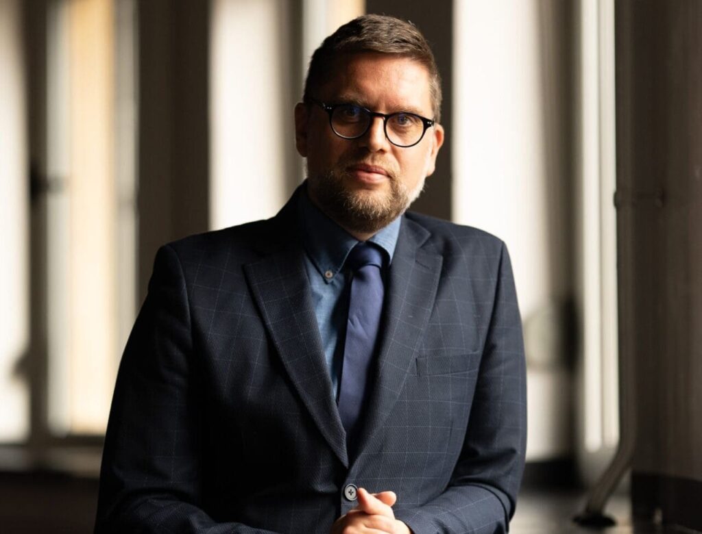 Borislav Despotović, privatno zdravstveno osiguranje