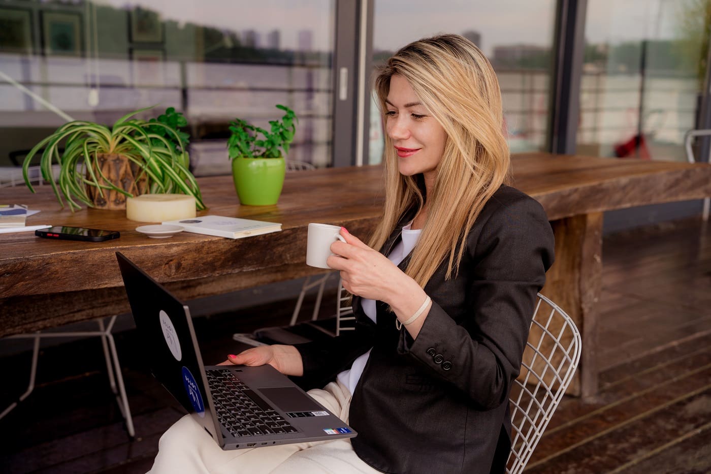 Ivana Solunac, Lotse