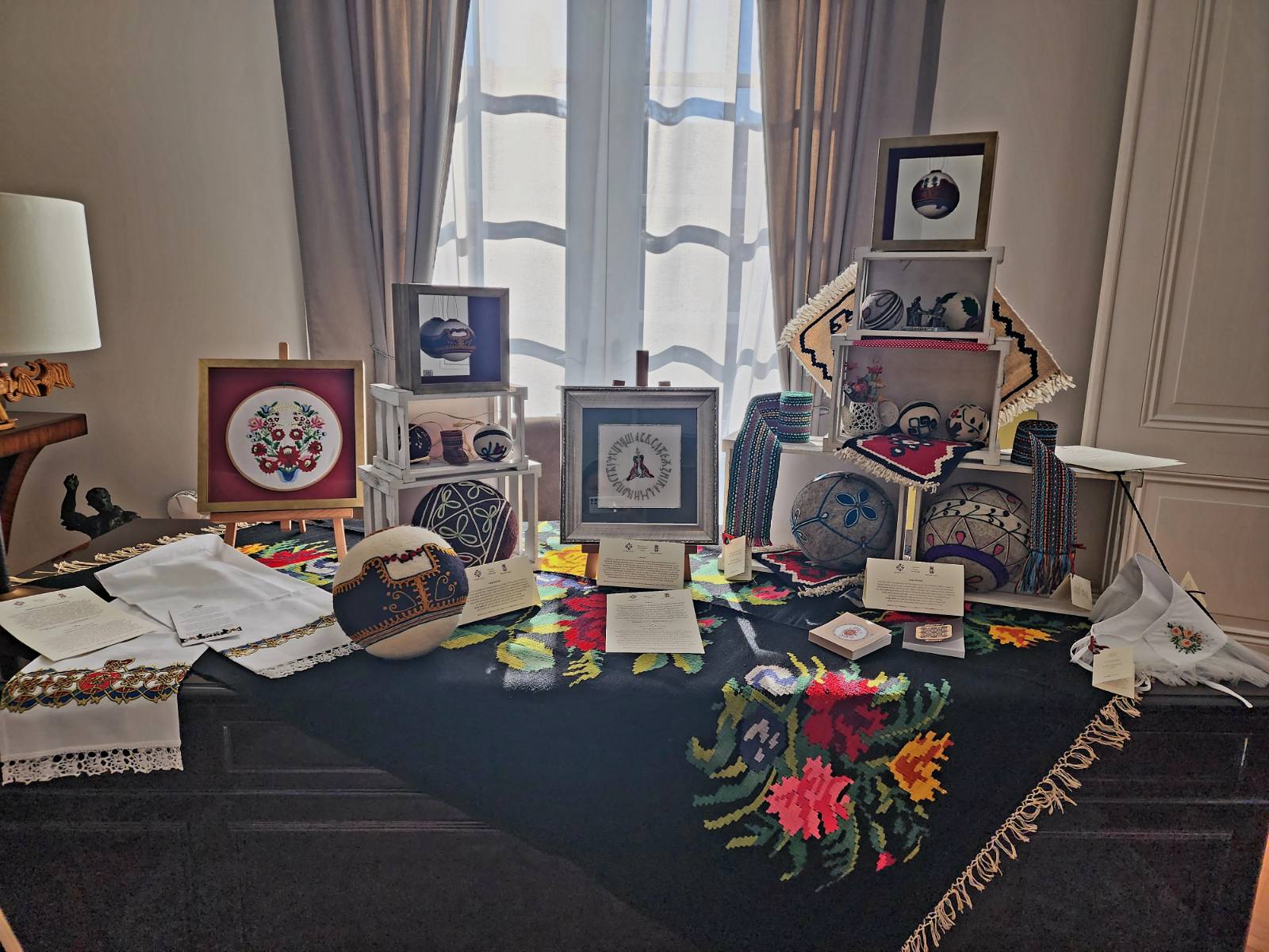 Izložba rukotvorina, ambasada SAD, Etno meža