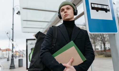 Ljudi, autobuska stanica