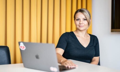 Tamara Lah Momčilović