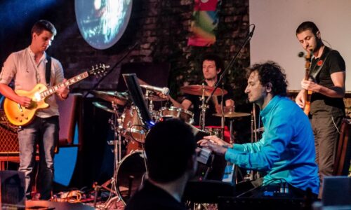 Gis Maj Es, BitefArtCafe