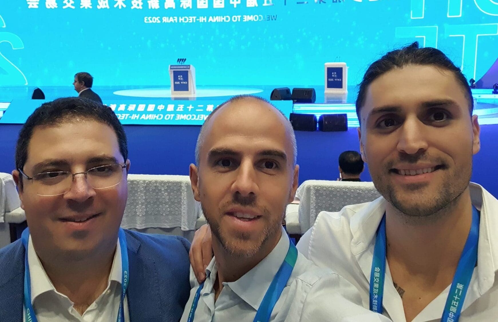 InLoodis, dodavanje lopte