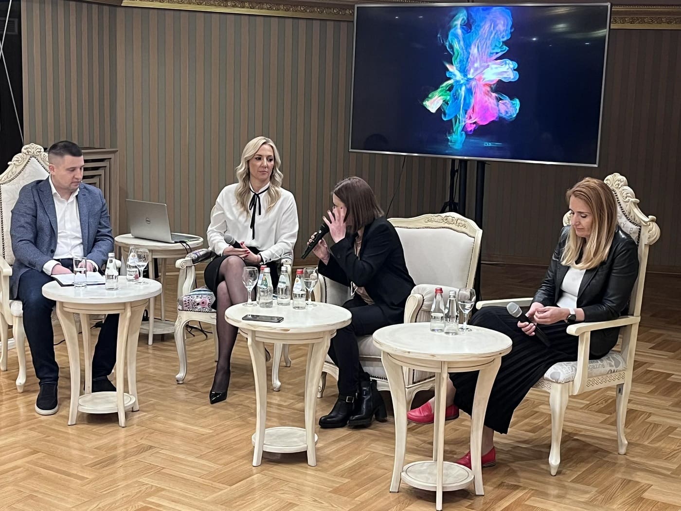 Konferencija ,,Ženama je mesto u biznisu"