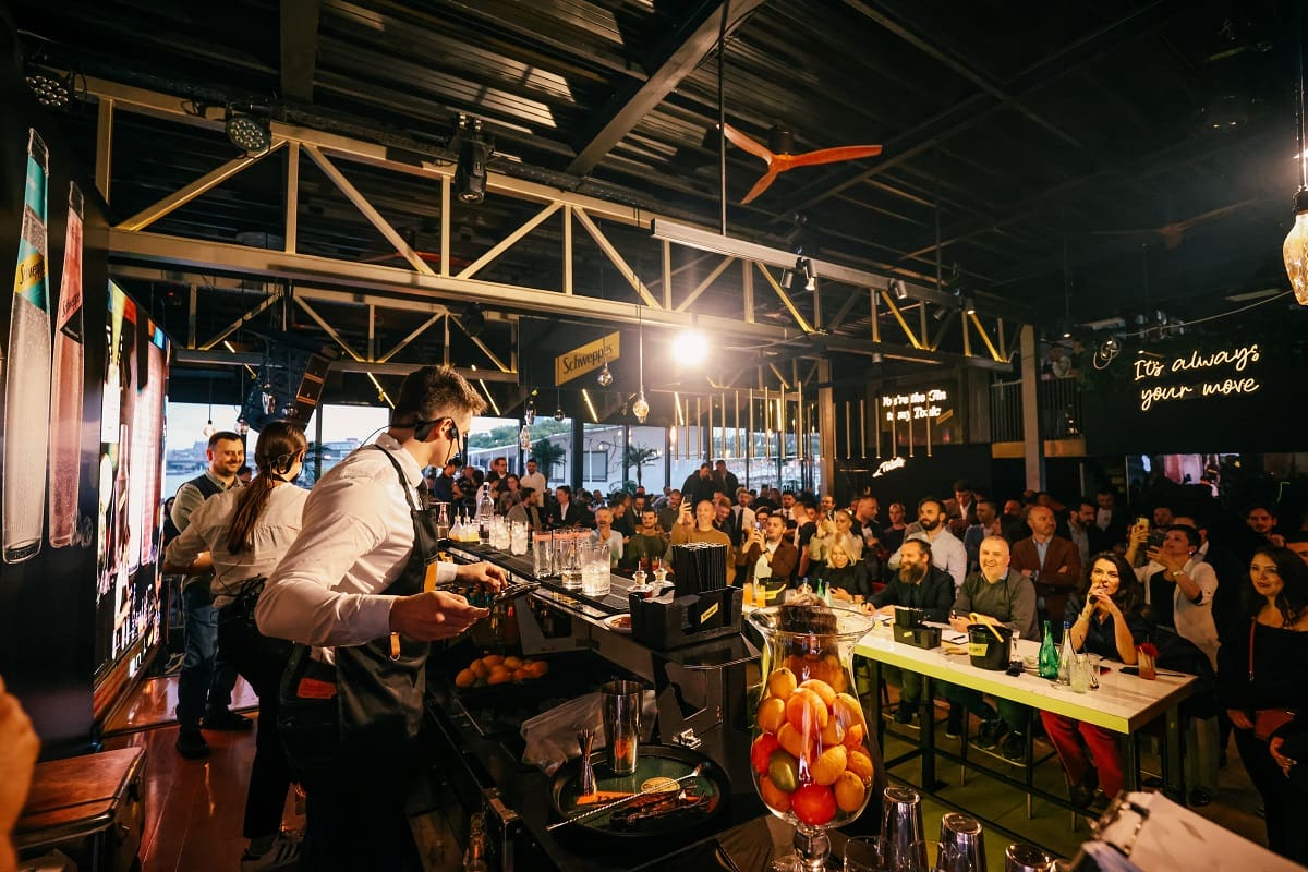 Schweppes Mixology Session