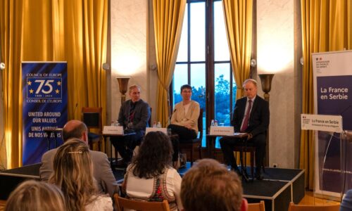 Edukacija, Simpozijum