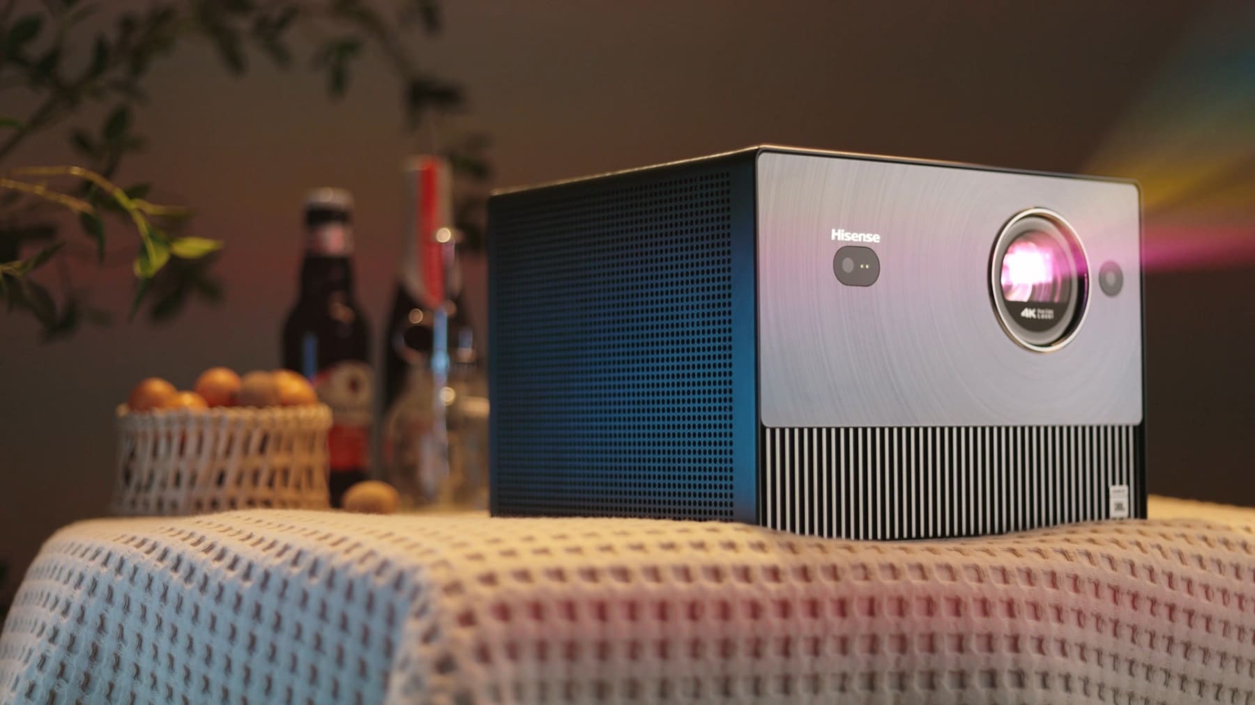 Hisense C1 mini projektor