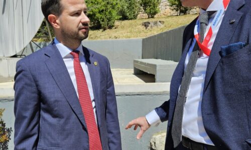 Delfi Ekonomski forum