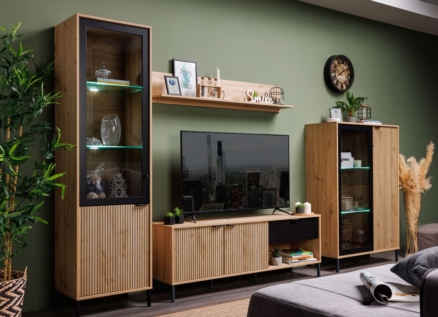 Enterijer, Forma Ideale