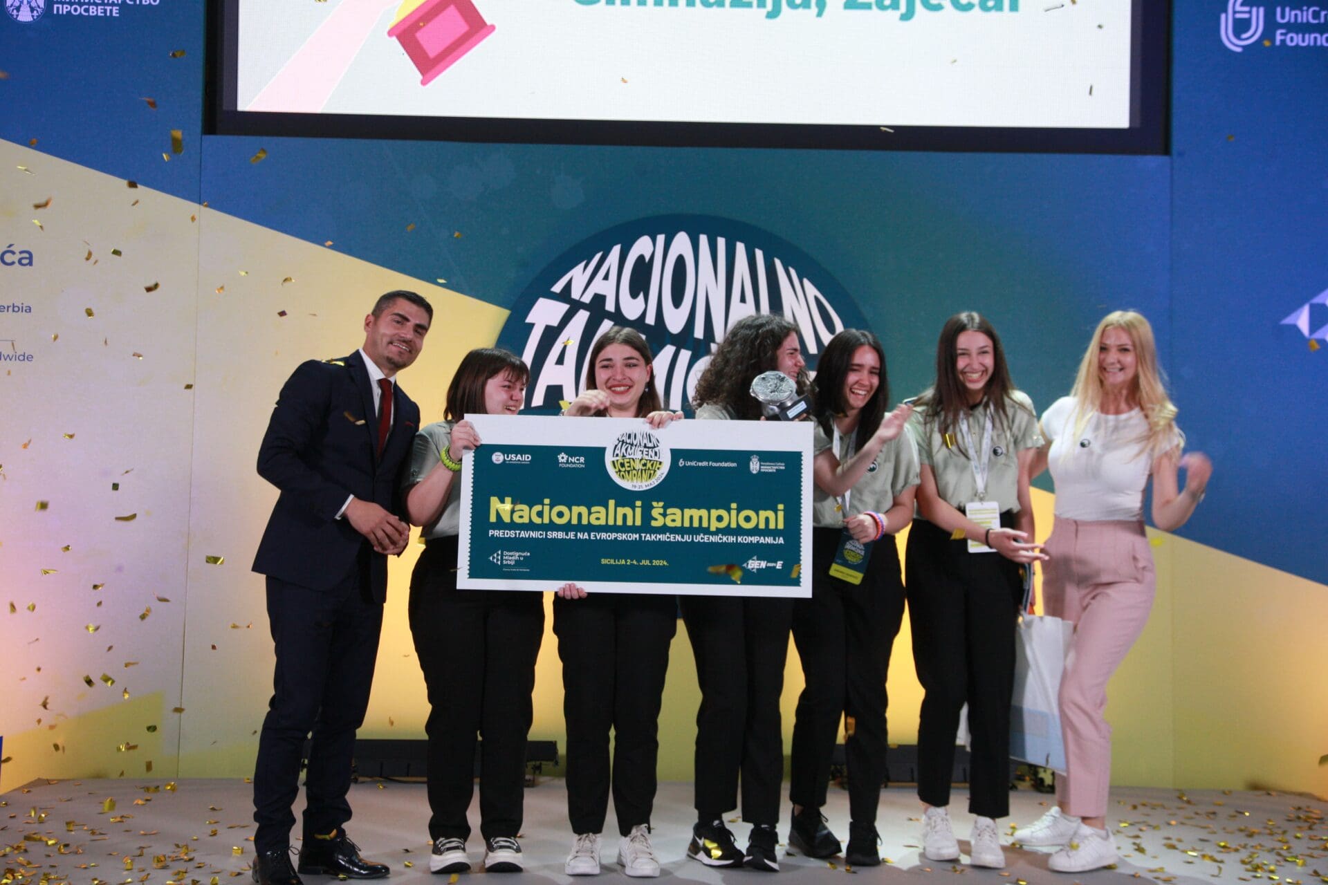 multifunkcionalne narukvice, srednjoškolci zaječar