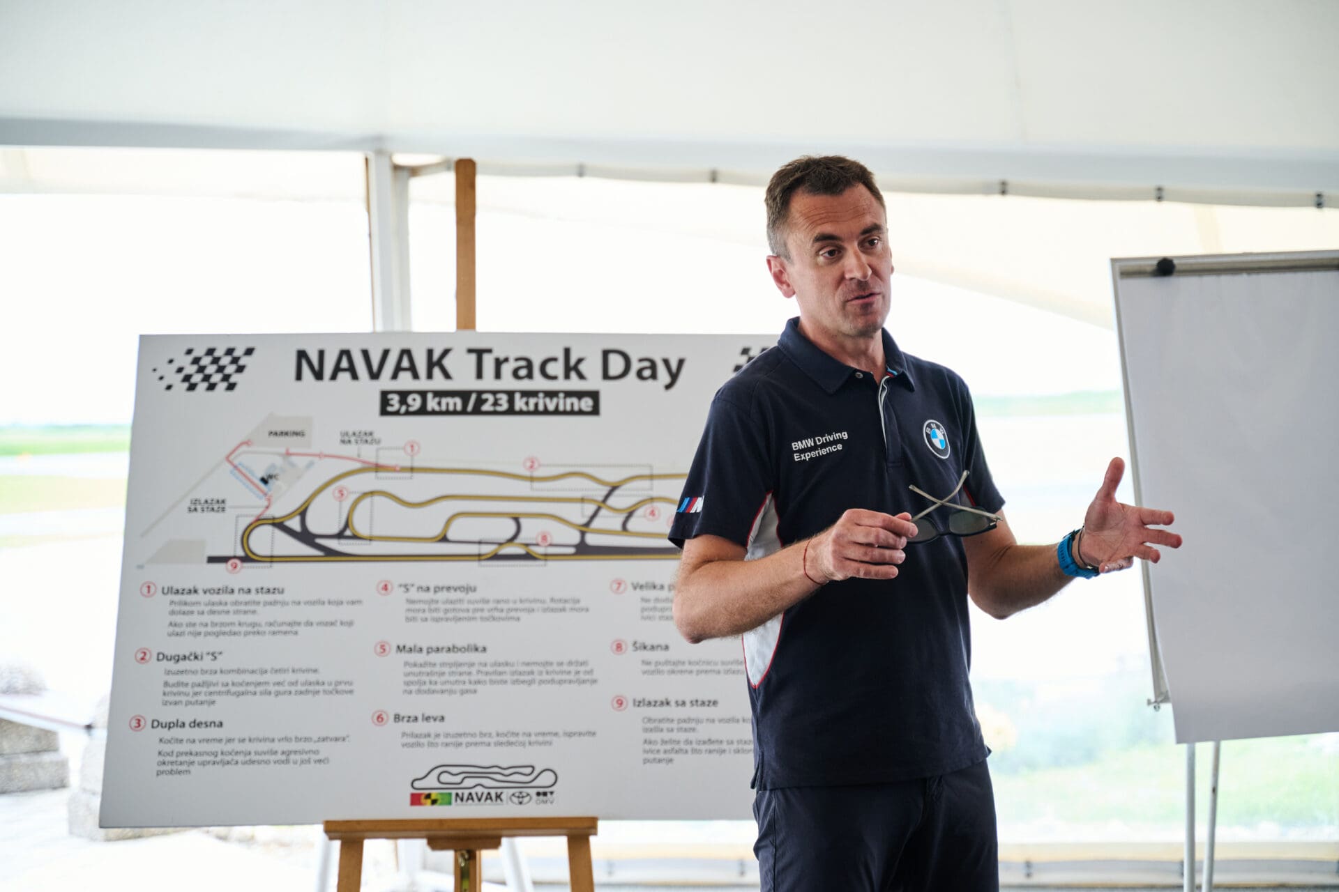 Mirko Alvirović, NAVAK