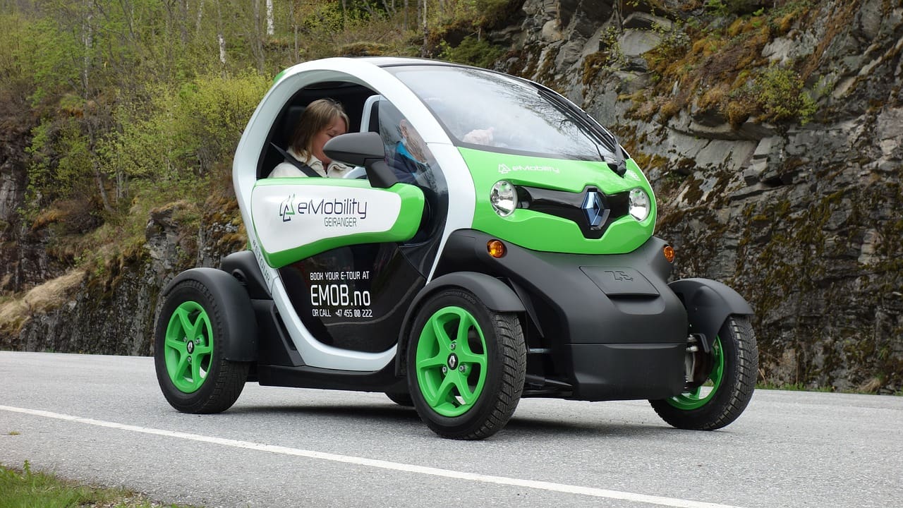 Električni automobil
