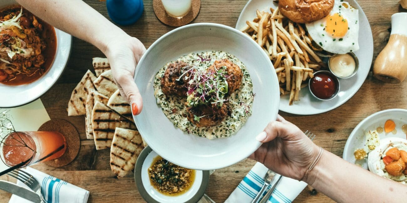 Entoni Bordejn, restorani