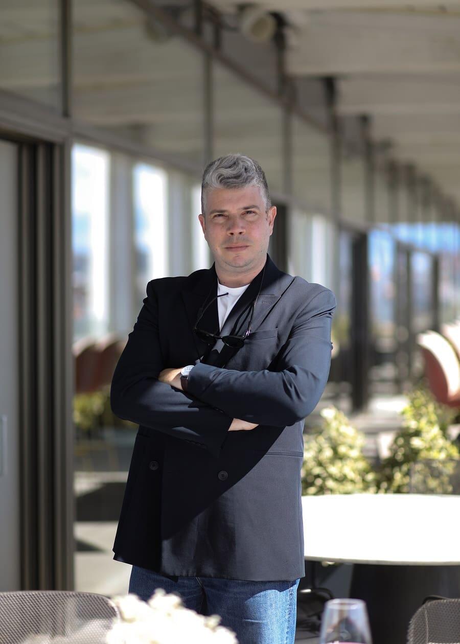 Nikola Milović, Metropol Palace