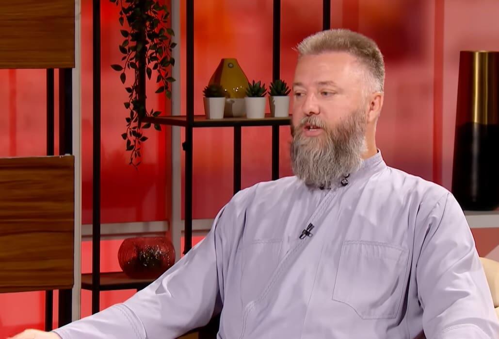 Otac Predrag Popović